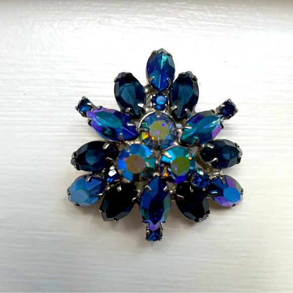Vintage Blue and Amethyst Rhinestone 1950s Brooch - Picture 1 of 9